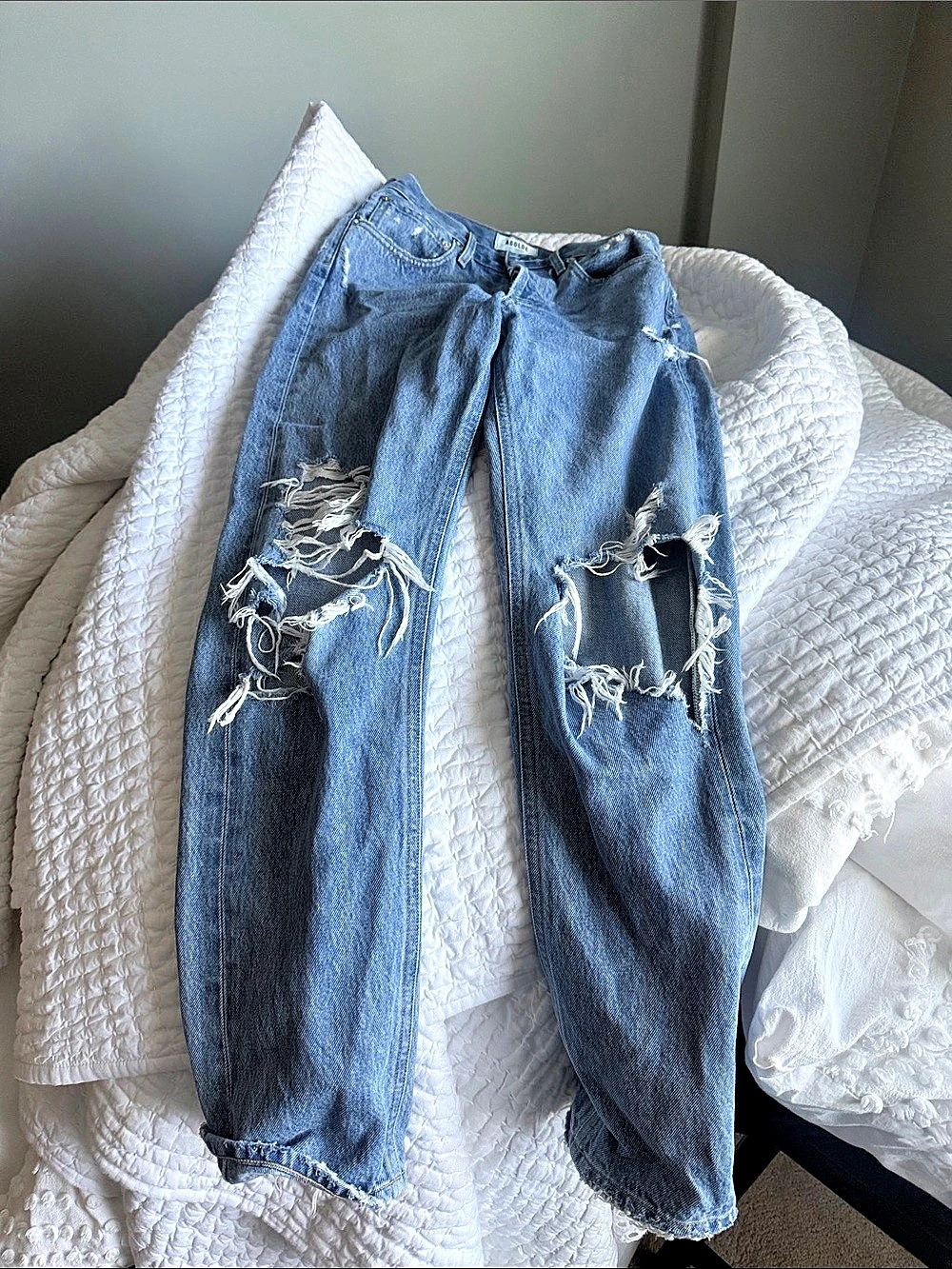 AGOLDE 90's Pinch Waist High Rise Straight Distressed Boyfriend Jeans in Blue